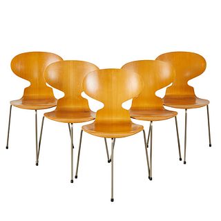 5 Arne Jacobsen Ant Chairs Model 3100