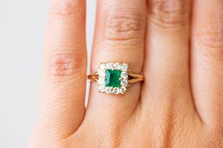 18k Victorian Colombian Emerald & Diamond Surround Ring
