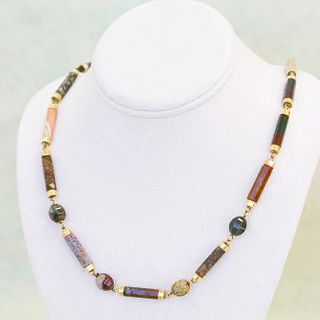 14k Carved Agate Chain Necklace