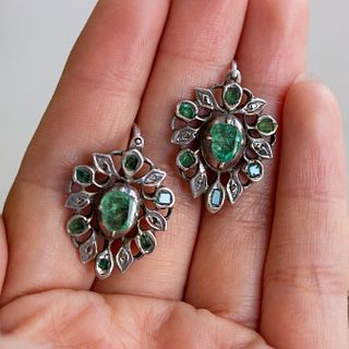 Georgian Silver Emerald Sleeper Hook EarringsÂ 