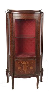 Louis the XV style mahogany vitrine cabinet French Louis the XV style ormulu gilt bronze mounted vitrine raised on four Louis the XV style legs. 20th 