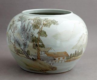 Oriental Baluster Porcelain Bowl, 20th c., with la
