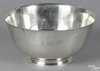 Tiffany & Co. sterling silver bowl, 3 3/4'' h., 7 3/4'' dia., 15.40 ozt.