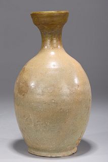 Korean Yi Dynasty Celadon Glazed Bottle-vase