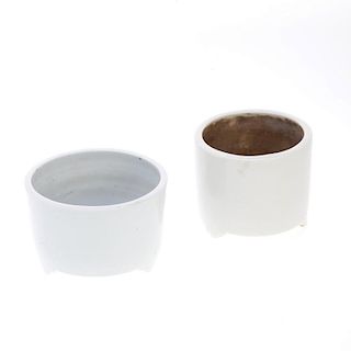 (2) Blanc-de-chine, Dehua porcelain dings