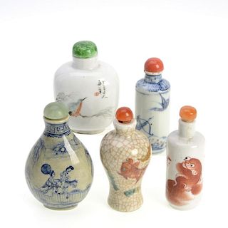 Collection (5) Chinese porcelain snuff bottles