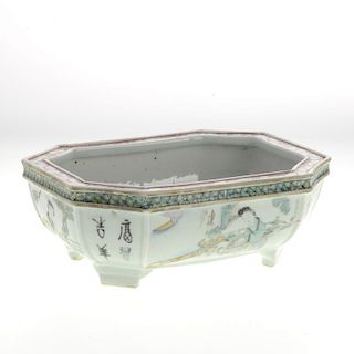 Chinese porcelain footed jardiniere