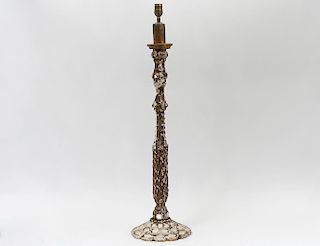 COLONIAL STYLE CARVED AND PAINTED WOOD TABLE LAMP