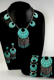 A ZUNI STERLING AND TURQUOISE 'DREAMCATCHER' SUITE