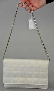 Chanel quilted silver leather and cloth handbag/purse with multiple compartment interior, #6385524. 7 1/4" x 5" x 1/2"
