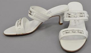 Salvatore Ferragamo white leather womens pumps / heels / shoes in excellent never worn condition. size 6B