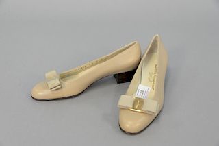 Salvatore Ferragamo tan leather womens pumps / heels / shoes, like new condition. size 6B