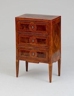 ITALIAN NEOCLASSICAL WALNUT AND TULIPWOOD PARQUETRY BEDSIDE COMMODE