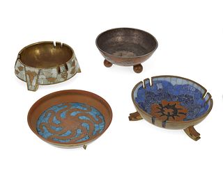 A group of metal table items