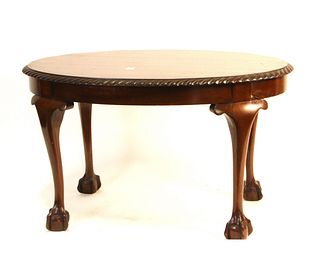 ANTIQUE CHIPPENDALE MAHOGANY TABLE