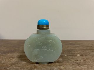 Chinese Qing  Jade snuff bottle