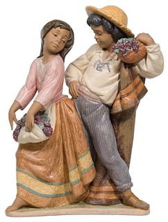 Lladro #12359 'First Crush' Figurine