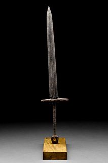 LATE MEDIEVAL LONG DAGGER WITH OFF SQUARE POMMEL