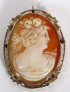 LADY'S 14KT GOLD AND SHELL CAMEO