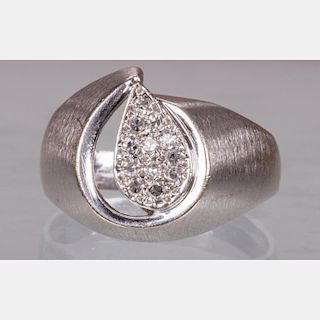 A 14kt. White Gold and Diamond Melee Ring,