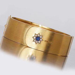 VICTORIAN SAPPHIRE AND PEARL HINGED BANGLE
