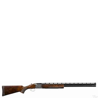 Browning Citori shotgun, 12 gauge, 2 3/4'', with a deluxe grade walnut pistol grip stock