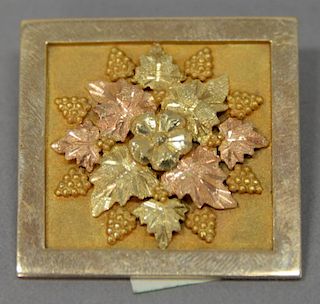 14K gold brooch/pendant with multi color gold flowers marked Cripple Creek, 19.3 grams.