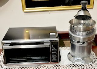 Delonghi toaster oven along with new Breville juicer.