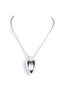 Piaget White Gold Heart Diamond Pendant Necklace