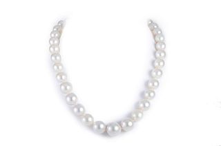 Japanese Akoya Pearl Diamond Necklace