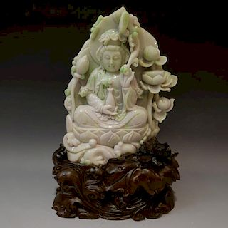 MAGNIFICENT CHINESE CARVED LAVENDER AND GREEN JADEITE GUANYIN