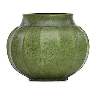 GRUEBY Rare fluted vase