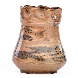 GEORGE OHR Vase with ruffled rim