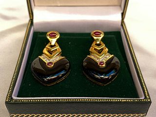 MAGNIFICENT 18K GOLD DIAMOND RUBY ONYX PAIR OF  EARRINGS MARKED 'GT'