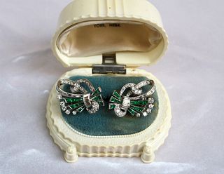 MAGNIFICENT FRENCH PLATINUM DIAMOND EMERALD PAIR OF EARRINGS WITH BOX