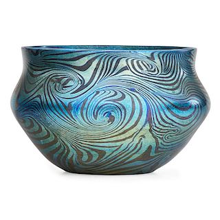 TIFFANY STUDIOS Large blue Favrile glass bowl