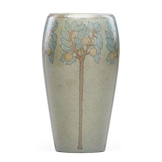 MARBLEHEAD Vase with orange trees