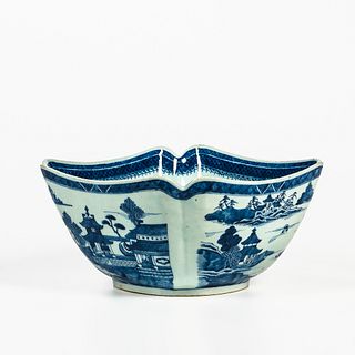Canton Export Porcelain Serving Bowl