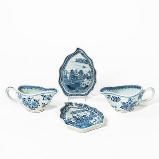 Four Export Porcelain Table Items