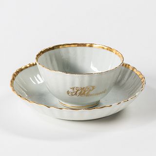 Export Porcelain Teabowl and Saucer