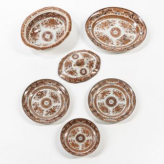 Five Brown Fitzhugh Export Porcelain Table Items