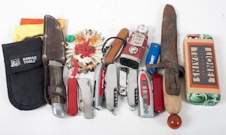 12 assorted kinves and pocket knives