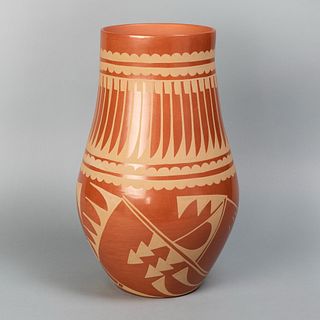Cynthia Starflower Dunlop, (San Ildefonso, 20th Century), Flower Pot