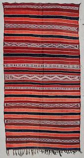 Vintage Moroccan Kilim: 4'9" x 8'11" (145 x 272 cm)