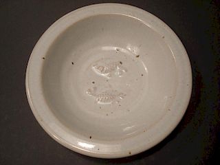 ANTIQUE Chinese White Porcelain plate with double Fish, Yuan/Ming. 7" W
