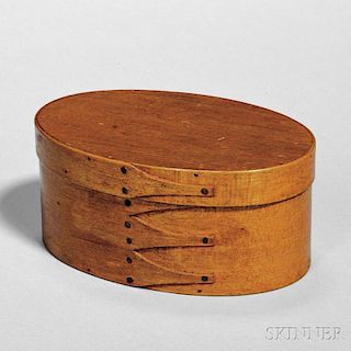 Shaker Red/Bown-stained Maple and Pine Oval Covered Box