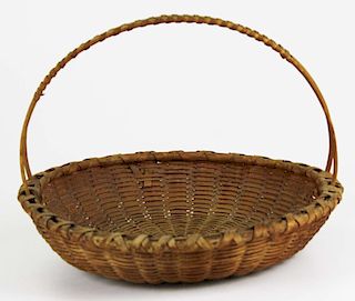 Taghkanic friendship basket in excellent condition, retains it's original handle wrapping, dia 12',