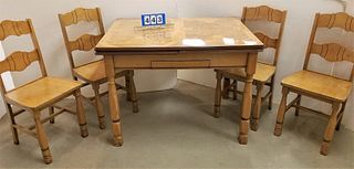 30'S ENAMEL TOP TABLE W/ 4 CHAIRS