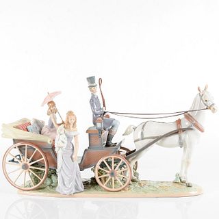 Landau Carriage 1001521 - Lladro Porcelain Figurine