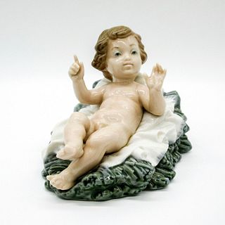 Baby Jesus 1001388 - Lladro Porcelain Figurine